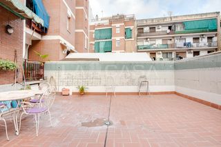 Pis  Avinguda de joan xxiii. Tu primer hogar, con 42 m2 de terraza privada!