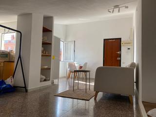 Loft in Sants. Ático loft reformado en sants con luz natural y vistas únicas!át