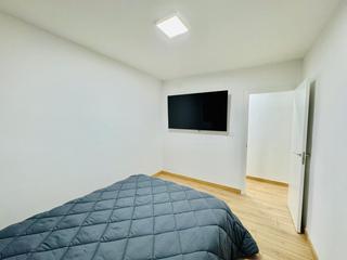 Rez-de-chaussée à Sants-Badal. Exclusiva planta baja en les corts con patio y proyecto aprobado