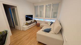 Appartement  Carrer de galileu. Moderno piso reformado en carrer galileu  3 habitaciones dobles