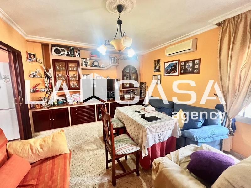 Foto 468ab97c-3825-40df-a155-fb3243491178. Casa en Centro - Doña Mercedes Dos Hermanas