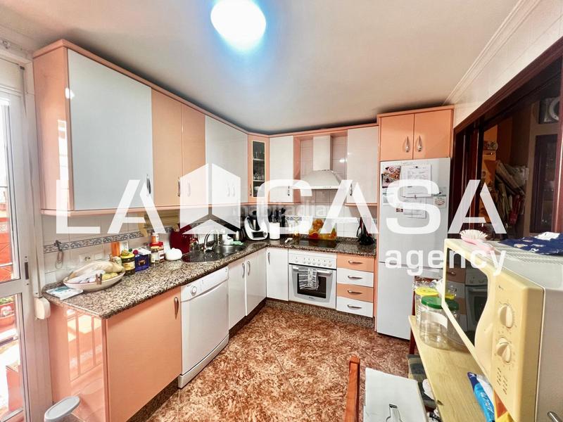 Foto 7768c4d9-50a9-4c1b-a2d8-f9890890f8dd. Casa en Centro - Doña Mercedes Dos Hermanas