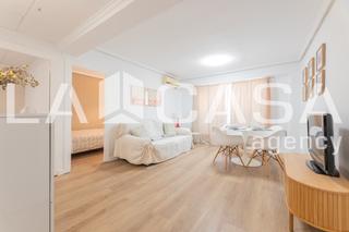 Pis a Els Orriols. Piso reformado de 4 habitaciones con garaje en avenida primado r
