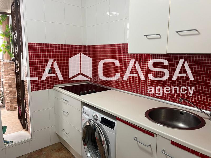 Foto 0fa3c89a-6ee4-403f-a624-205b561bf32d. Piso  en planta baja con patio privado y excelente ubicación junto a la plaza de valme! en Dos Hermanas
