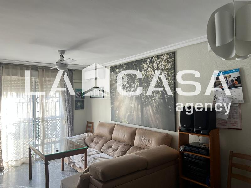 Foto 10e64316-402c-4f7b-ae1c-1592aa7e93f4. Piso  en planta baja con patio privado y excelente ubicación junto a la plaza de valme! en Dos Hermanas