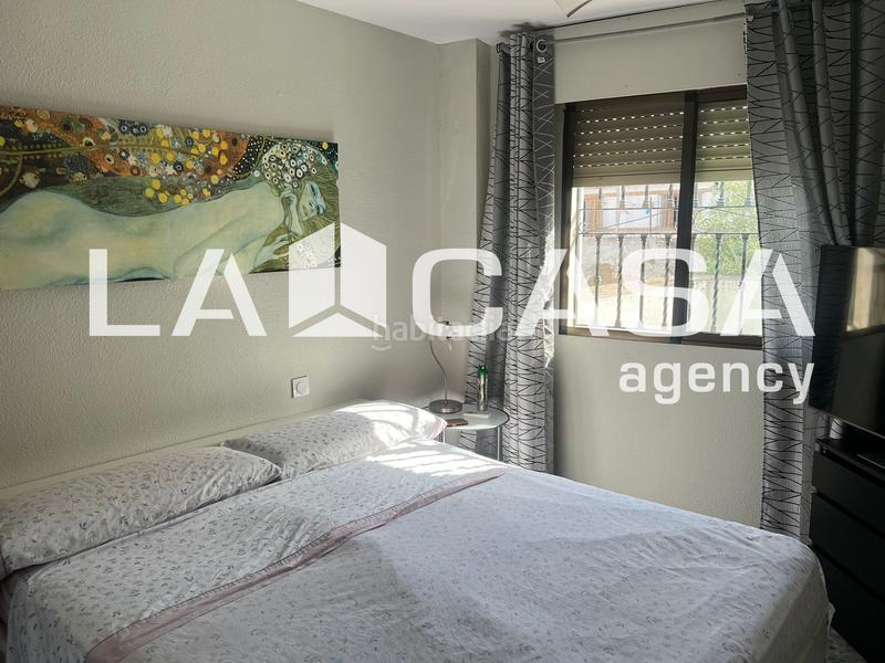 Foto cbd9991d-3ab7-48b0-b771-9f6b556f5c75. Piso  en planta baja con patio privado y excelente ubicación junto a la plaza de valme! en Dos Hermanas