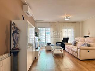 Etagenwohnung  Carrer joan ràfols. Oportunidad amplio y luminoso piso reformado con gran terraza en