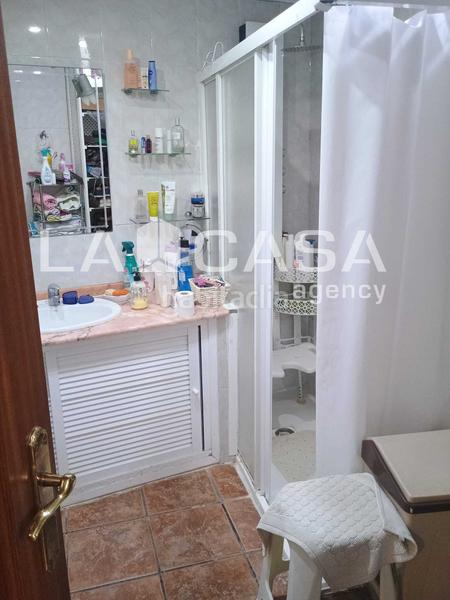 Foto bf17d60a-63c4-4bdd-8ba6-4865c63047d1. Casa se vende amplia vivienda en moncayo en Pescadores - Saladillo Algeciras