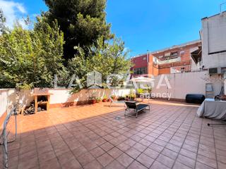 Appartement à La Salut. Piso en avinguda dalfons xiii, badalona  espectacular vivienda c