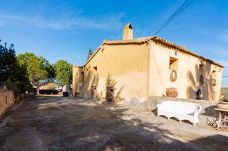 Casa  Carrer de les moreres. Oportunidad de magnifica masia en el penedès!!