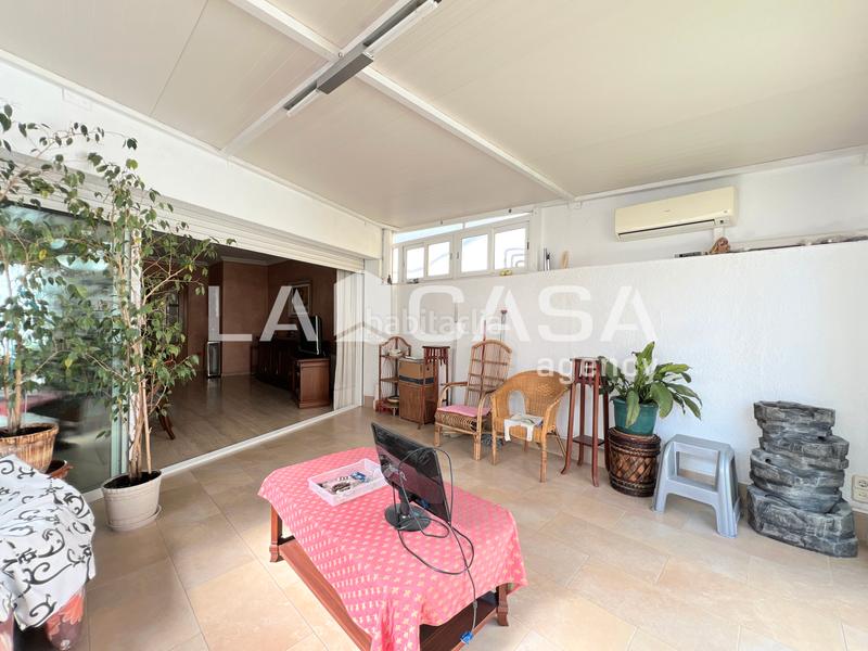 Foto ddf2296c-d23c-4c1a-b87d-38cdd1c10b39. Casa amb calefacció a Progrés - Pep Ventura Badalona