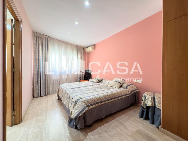 Foto e9d6cc55-772d-4f0f-b38d-66ce17128645. Casa amb calefacció a Progrés - Pep Ventura Badalona