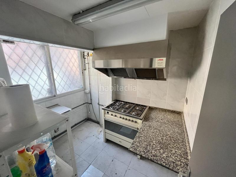 Foto b44e3436-09a3-43f5-a952-586a7c639827. Locale commerciale in La Marina del Port Barcelona