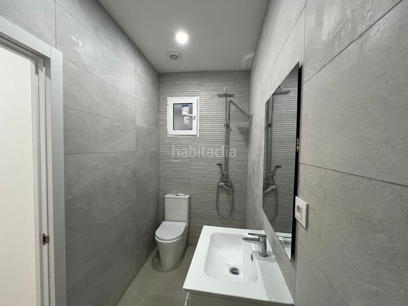 Foto ea5a3a11-643b-45a1-a03c-681654fc86de. Locale commerciale in Prosperitat Barcelona