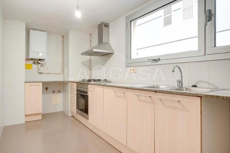 Foto e4a33ac0-cf43-41e1-b808-670fccddb34e. Appartement avec chauffage parking dans La Catalana Sant Adrià de Besòs