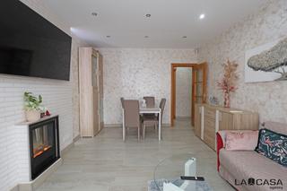 Appartement à Santa Eulàlia. Oportunidad! piso de 4 habitaciones con balcón  listo para entra