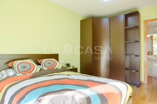 Pis  Carrer de la circumval-lació. Piso totalmente exterior!!