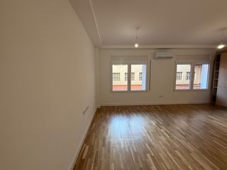 Flat  Calle valencia