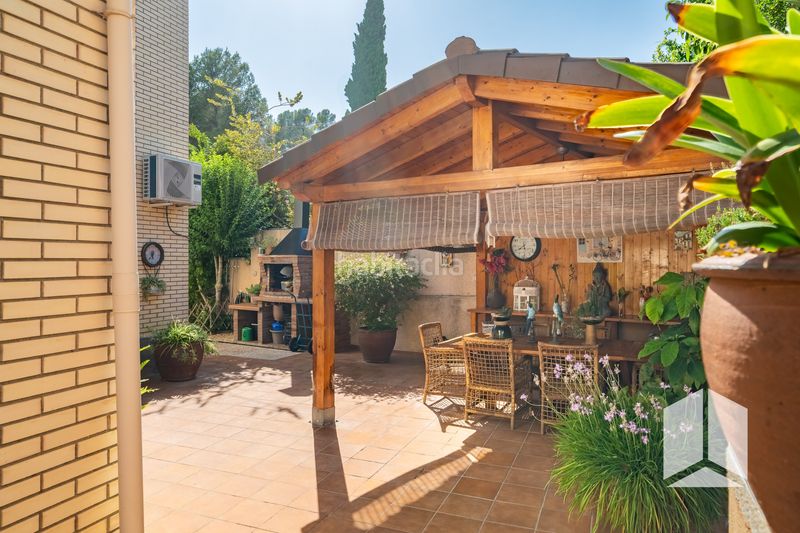 Foto ad249963-5ff3-47a4-9050-f099c02254c9. Casa amb aparcament piscina a Sant Vicenç dels Horts