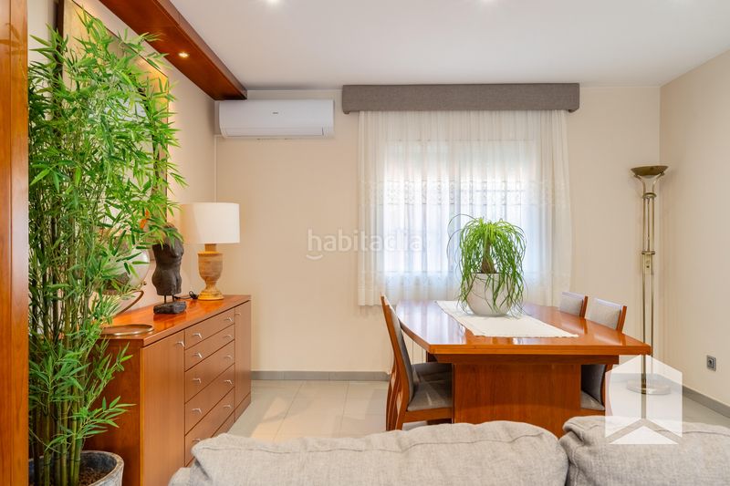 Foto b39ad909-7390-4fc3-98a5-f1a128de32c6. Casa amb aparcament piscina a Sant Vicenç dels Horts