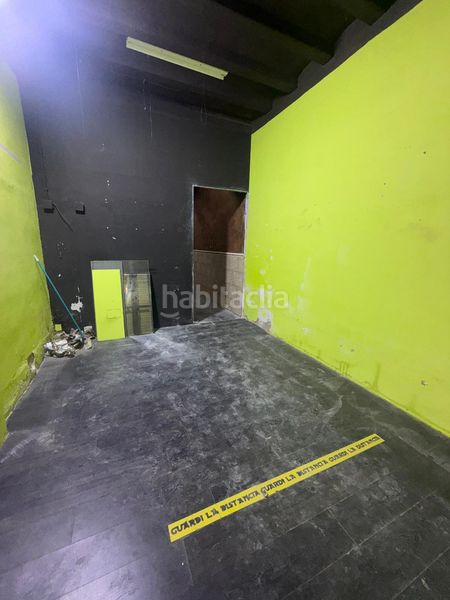 Foto 7883b12d-7855-43a1-84b9-bc97dd924a9b. Local comercial a Hostafrancs Barcelona