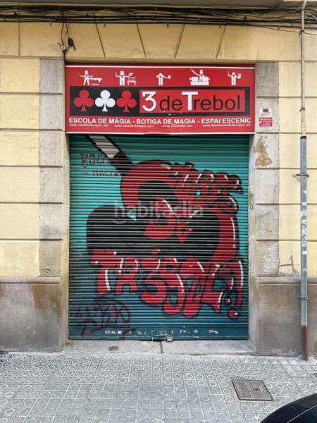 Foto 84d6e2cb-1401-4201-b1ce-5a7a35c042a9. Local comercial a Hostafrancs Barcelona
