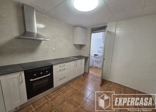 Miete Etagenwohnung in Centre