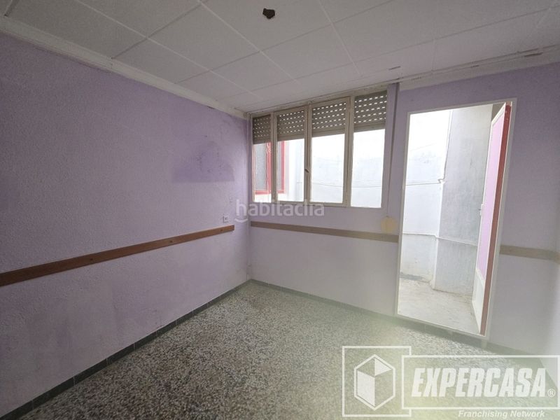 Foto 3cd72bd2-a314-41e2-b223-98edb8b22613. Casa amb aparcament a Alquenència - Venècia Alzira