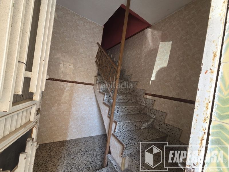 Foto 64cf275c-0ca3-4bd5-a637-617a2d63e4d9. Casa amb aparcament a Alquenència - Venècia Alzira