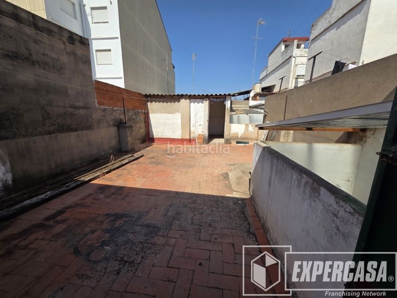 Foto ba49d1d3-faf0-45ec-a601-9dfc3cfc9548. Casa amb aparcament a Alquenència - Venècia Alzira