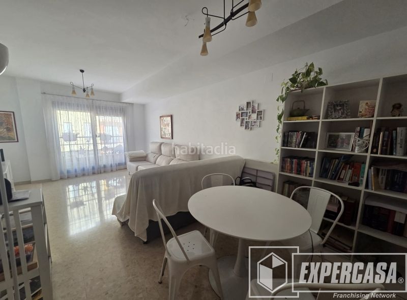 Foto dc127959-3518-4756-85f2-ec78737c2115. Piso en Carcaixent