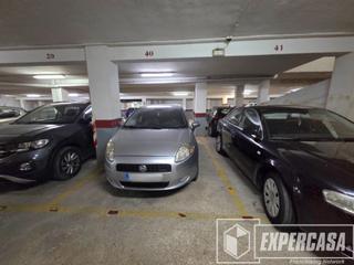 Aparcament cotxe en Calle senyera valenciana 4
