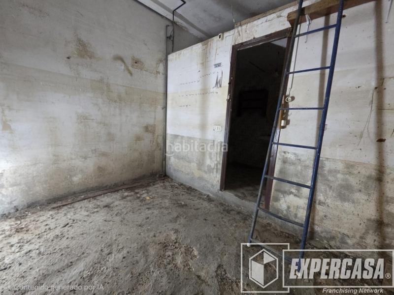 Foto 1e9b22f2-9e6d-49b8-bd50-486b06ba05f1. Local comercial a Sants Patrons Alzira