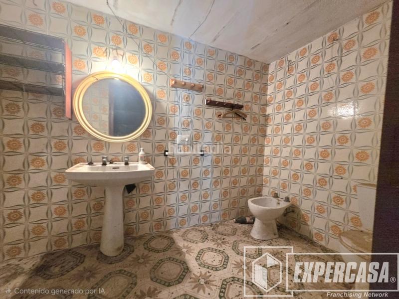 Foto 9f0efe7d-b6ec-4c2c-9668-f93fe649c793. Local comercial a Sants Patrons Alzira