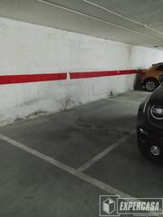 Posto auto in Sants Patrons