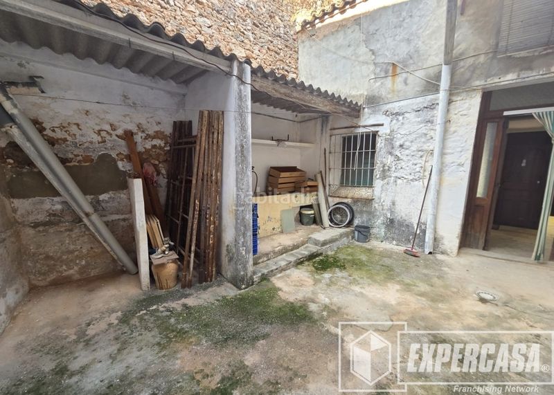 Foto b7198ff7-9e3d-47cb-bb5c-d606cf4a8f32. Masia a Corbera