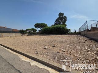 Terreny residencial en Calle creu del cardenal 28