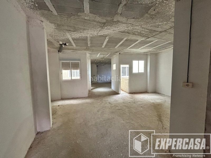 Foto 0cbbe76e-cca2-4b5a-a20f-3cde3f53c2b3. Edificio en Caputxins Alzira