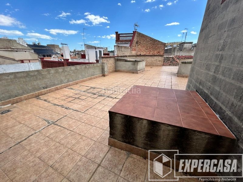 Foto 16ee74a5-4772-4e39-a3e6-388896cca4b0. Edificio en Caputxins Alzira
