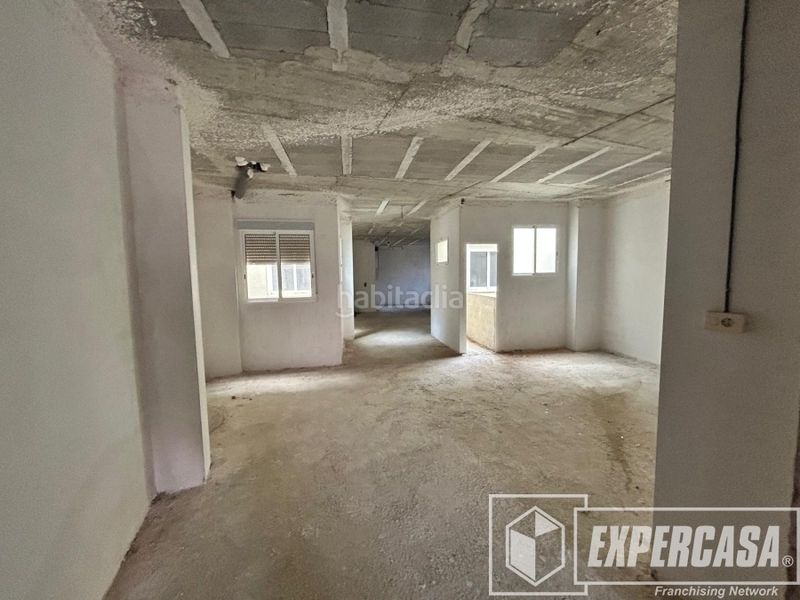 Foto 3d06784b-cc81-4c37-b238-ad5c17c6b834. Edificio en Caputxins Alzira