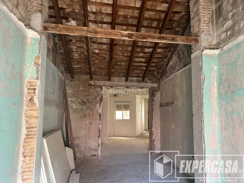 Foto 483da2d3-f478-4be4-b3e9-08eba0e736c7. Edificio en Caputxins Alzira