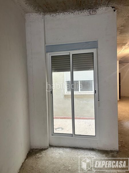 Foto bc9001da-b9d2-4a01-8fa5-1e1311b867a1. Edificio en Caputxins Alzira