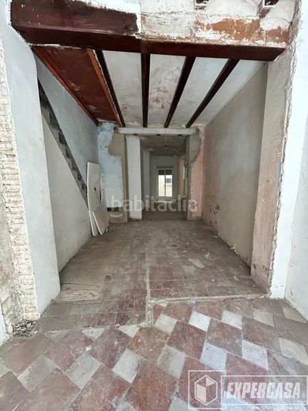 Foto f092042c-ad21-42b1-8f76-8cc8edf56b8c. Edificio en Caputxins Alzira