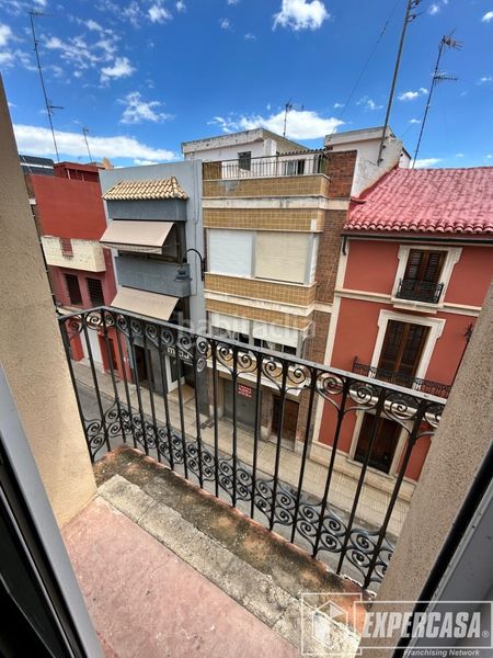 Foto 052acdcf-f6d6-49be-b21b-6b957b6a559d. Edifici a Caputxins Alzira
