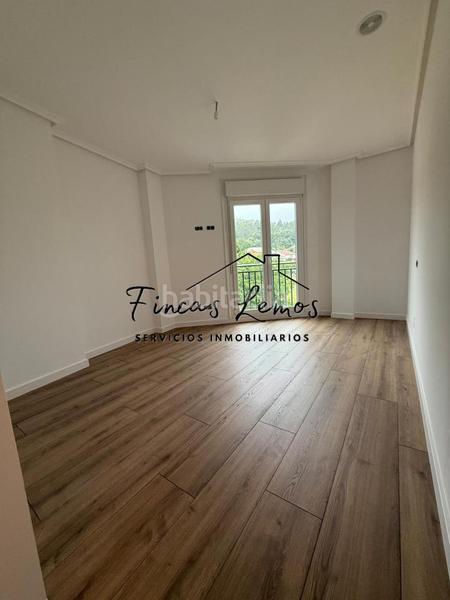 Foto 602a00b8-a0df-488a-bc40-435ae20053bb. Appartamento con riscaldamento parcheggio in Vimianzo