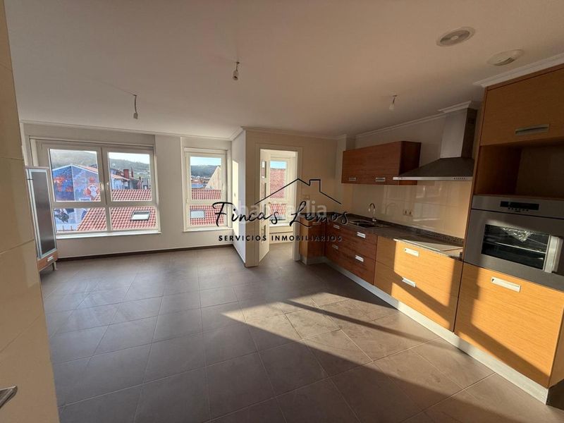 Foto 738d2fff-9dd6-4530-8824-2975dd4297f2. Flat with heating parking in Vimianzo