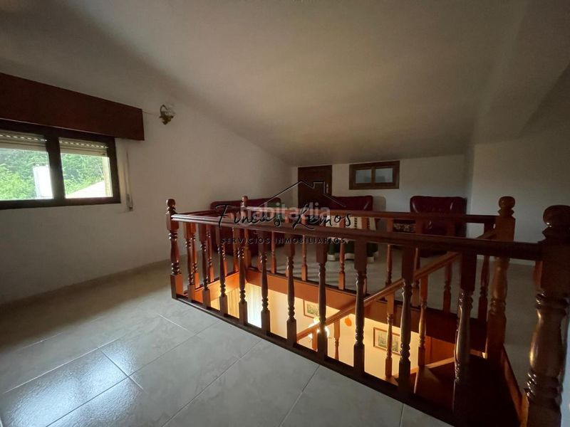 Foto fea8bcbb-7d56-41f3-85ad-2f0cc8b2650c. Casa en Camariñas