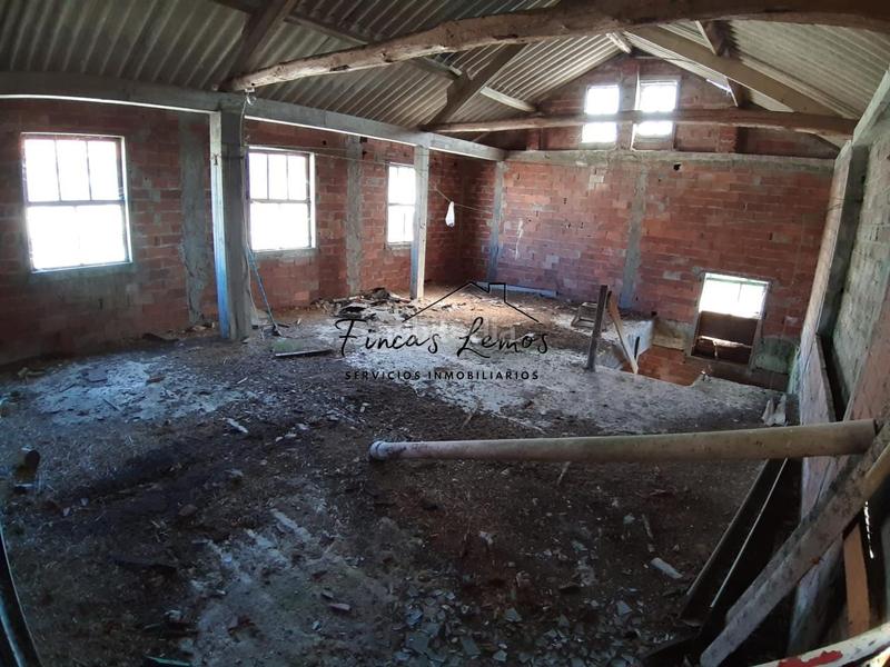 Foto 93b9ac3b-c660-41e8-b00a-32cbcf1b5644. Casa en Vimianzo