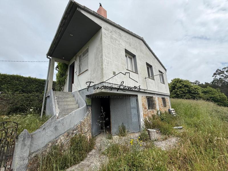 Foto eceb8de1-a56d-4c9f-ac3a-2dd8364b761c. Casa en Vimianzo