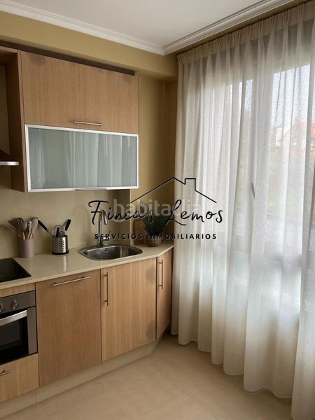 Foto f9d0b2e4-4151-4251-8944-e95e06cf4d6c. Apartament amb aparcament a Camariñas